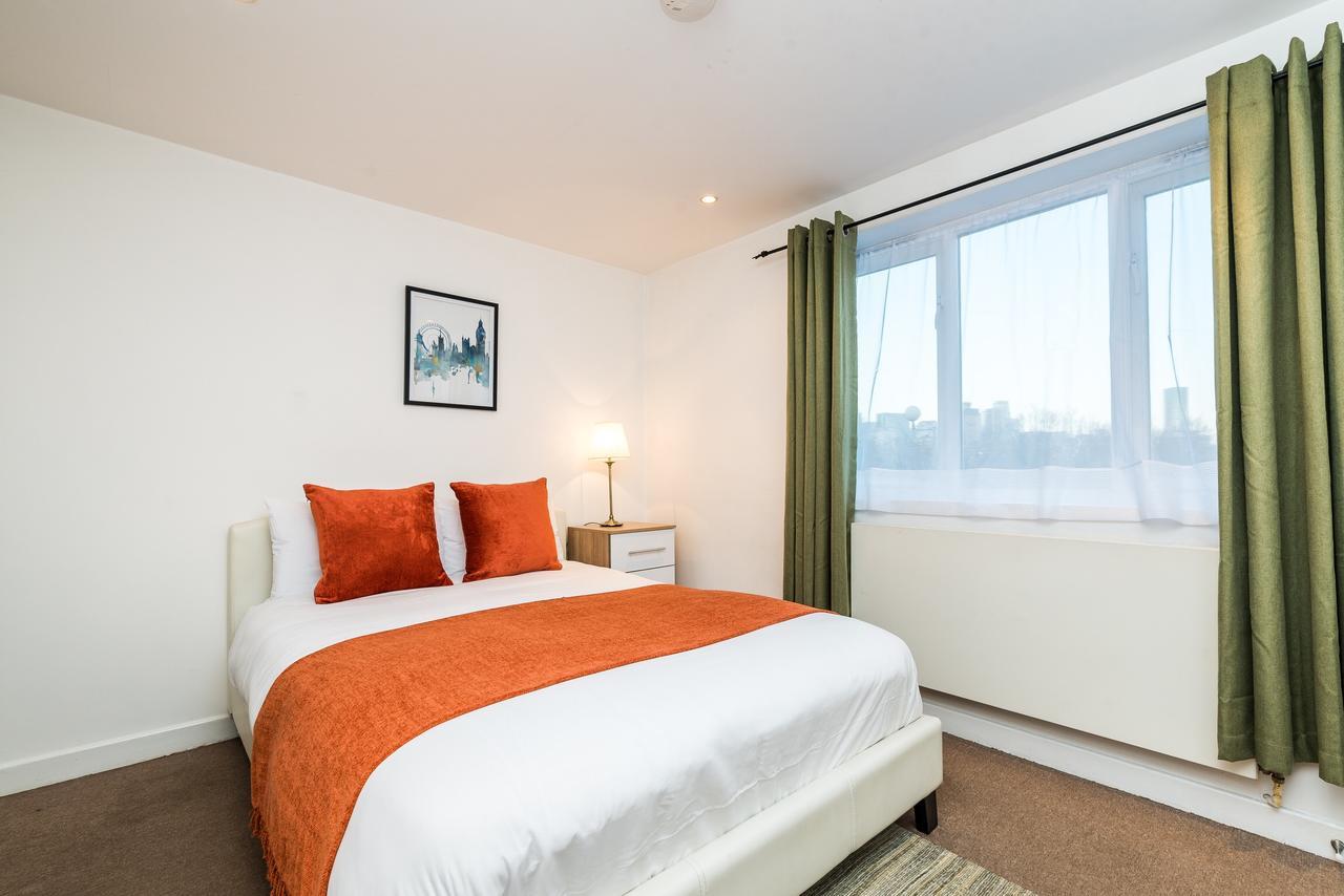 Riverbank Stay London Kültér fotó